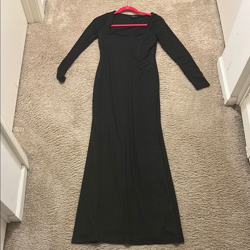 Elegant Black Long Sleeve Dress